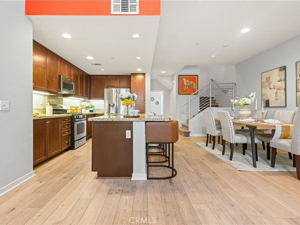 543 Rockefeller, Irvine CA 92612