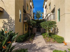543 Rockefeller, Irvine CA 92612
