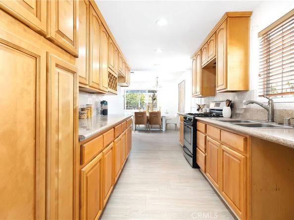 1037 E Grovecenter, West Covina CA 91790