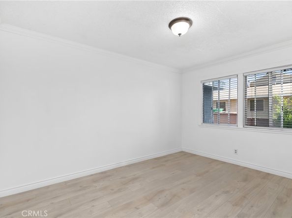 1037 E Grovecenter, West Covina CA 91790