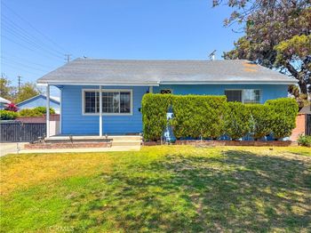 1037 E Grovecenter
