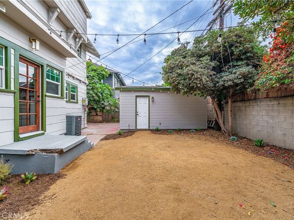 1633 Cimarron Street, Los Angeles CA 90019