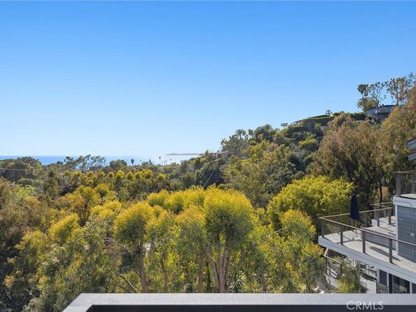 990 Meadowlark Drive, Laguna Beach CA 92651