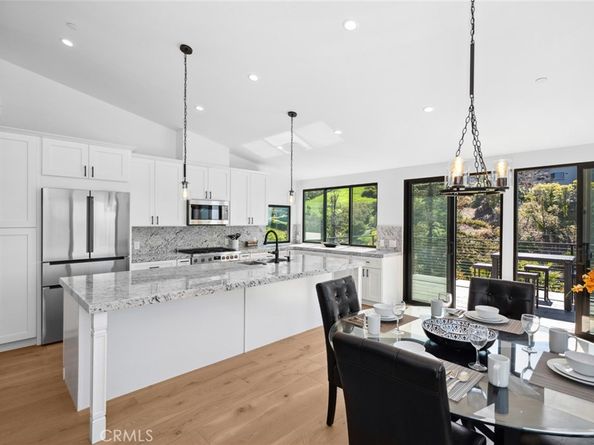 990 Meadowlark Drive, Laguna Beach CA 92651