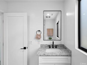 990 Meadowlark Drive, Laguna Beach CA 92651