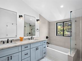 990 Meadowlark Drive, Laguna Beach CA 92651