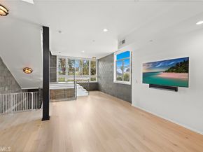 4151 Redwood Avenue 106, Los Angeles CA 90066
