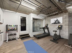 4151 Redwood Avenue 106, Los Angeles CA 90066