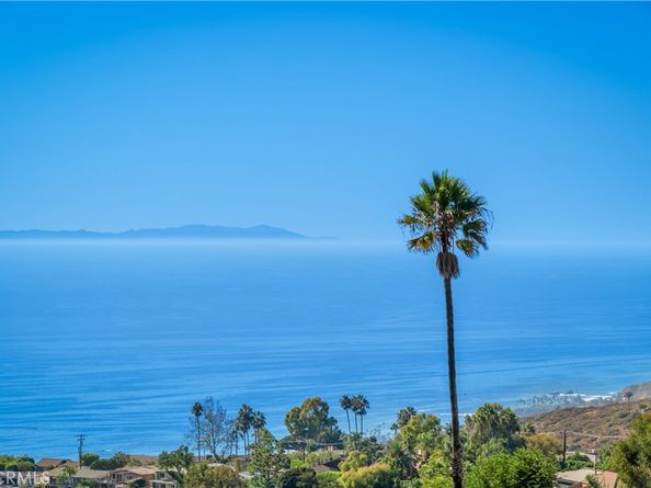 2867 Chateau Way, Laguna Beach CA 92651