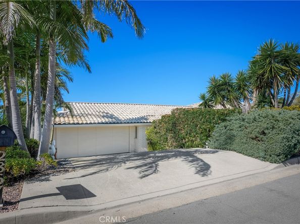 2867 Chateau Way, Laguna Beach CA 92651