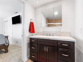 323 E Plymouth Street 10, Inglewood CA 90302