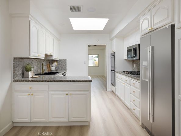 7562 Midfield Avenue, Los Angeles CA 90045