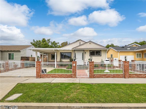 7562 Midfield Avenue, Los Angeles CA 90045