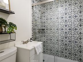 5512 W 117th Street, Hawthorne CA 90304