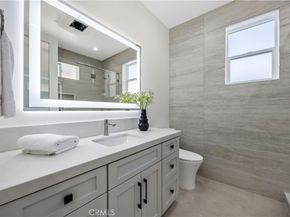 2405 Mathews Avenue B, Redondo Beach CA 90278