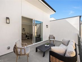 2405 Mathews Avenue B, Redondo Beach CA 90278