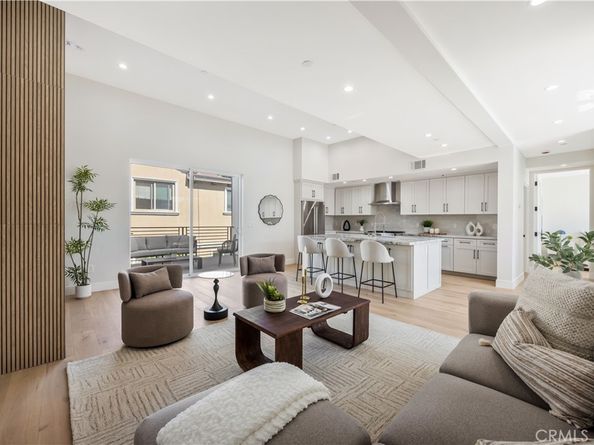 2405 Mathews Avenue B, Redondo Beach CA 90278