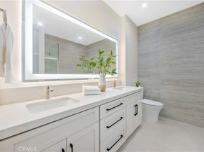 2405 Mathews Avenue A, Redondo Beach CA 90278