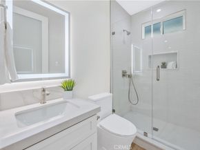 2405 Mathews Avenue A, Redondo Beach CA 90278
