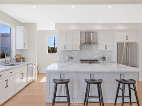 2405 Mathews Avenue A, Redondo Beach CA 90278