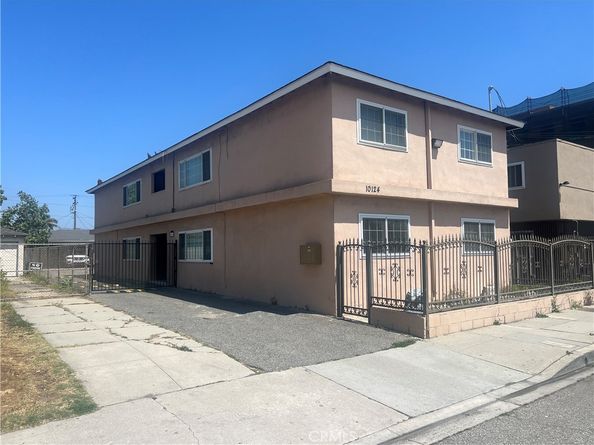 10124 S Inglewood Avenue, Inglewood CA 90304