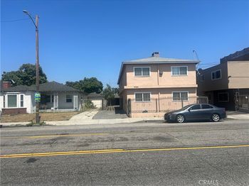 10124 S Inglewood Avenue