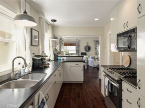 124 17th Street, Manhattan Beach CA 90266