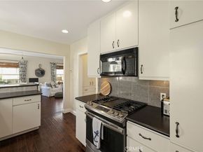 124 17th Street, Manhattan Beach CA 90266