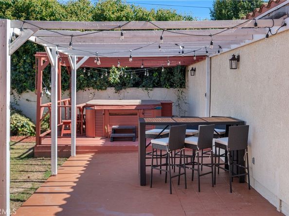 3868 S Redondo Boulevard, Los Angeles CA 90008