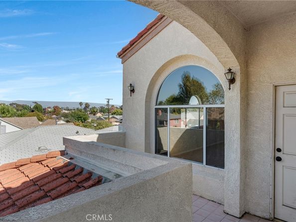 3868 S Redondo Boulevard, Los Angeles CA 90008