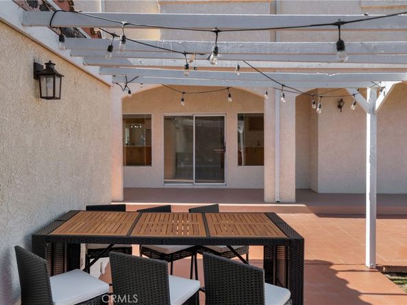 3868 S Redondo Boulevard, Los Angeles CA 90008