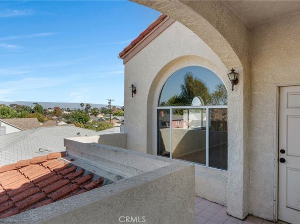 3868 S Redondo Boulevard, Los Angeles CA 90008