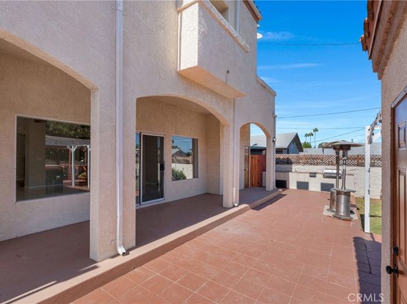 3868 S Redondo Boulevard, Los Angeles CA 90008