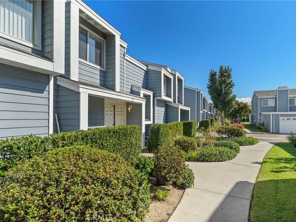 15735 Nordhoff 17, North Hills CA 91343