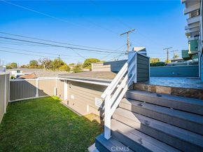 1307 1st Street, Manhattan Beach CA 90266