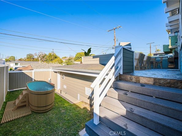 1307 1st Street, Manhattan Beach CA 90266