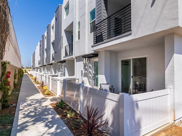 121 E 223rd Street 1, Carson CA 90745
