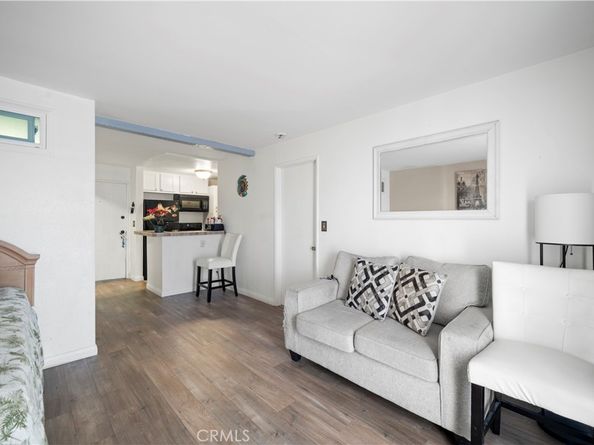 21800 Schoenborn Street 215, Canoga Park CA 91304