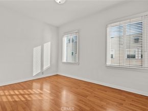 1322 S Van Ness, Los Angeles CA 90019