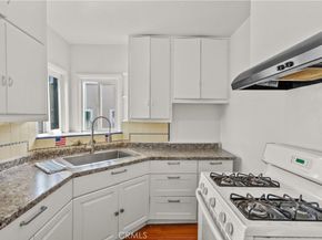 1322 S Van Ness, Los Angeles CA 90019