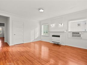 1322 S Van Ness, Los Angeles CA 90019