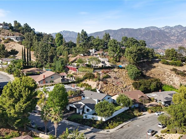3195 Chadney Drive, Glendale CA 91206