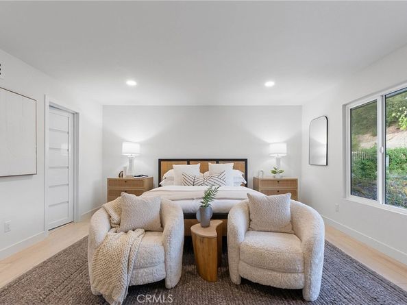 3195 Chadney Drive, Glendale CA 91206