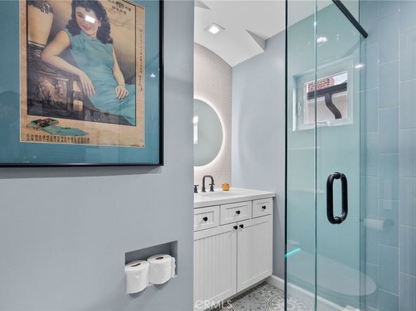 1903 N Screenland, Burbank CA 91505