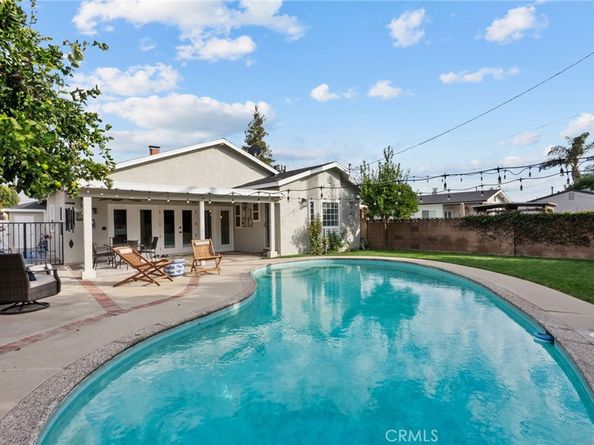 1903 N Screenland, Burbank CA 91505