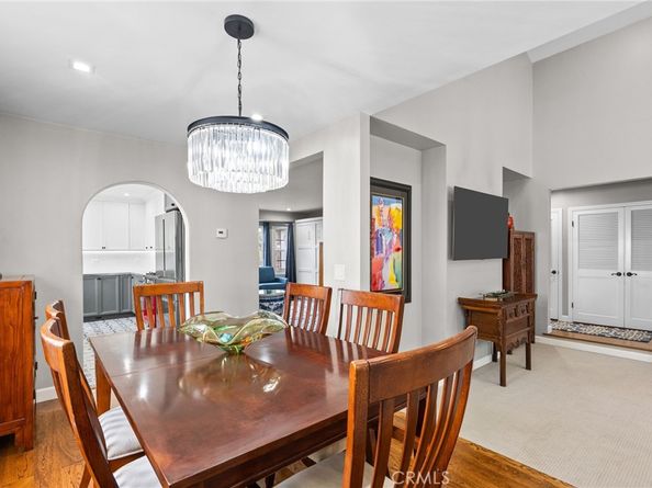 1903 N Screenland, Burbank CA 91505