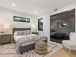 13541 Chandler Boulevard, Sherman Oaks CA 91401