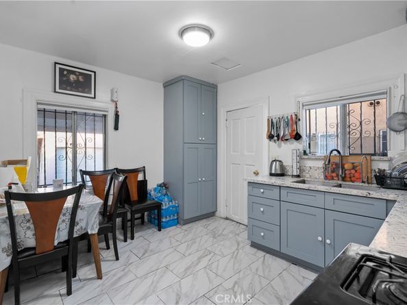 641 W 108th, Los Angeles CA 90044