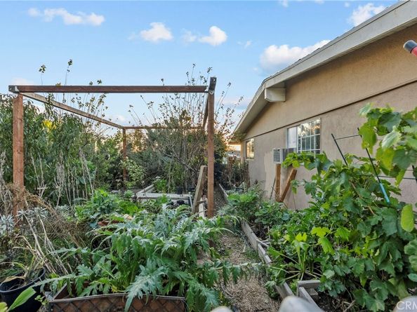 13191 13189 Herron Street, Sylmar CA 91342