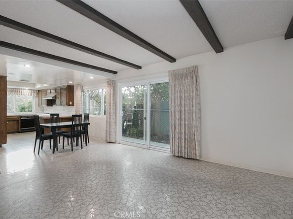 19291 Berclair Lane, Tarzana CA 91356